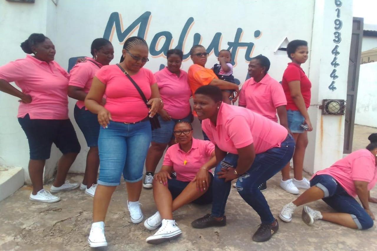 Отель Maluti Backpackers Phuthaditjhaba Экстерьер фото