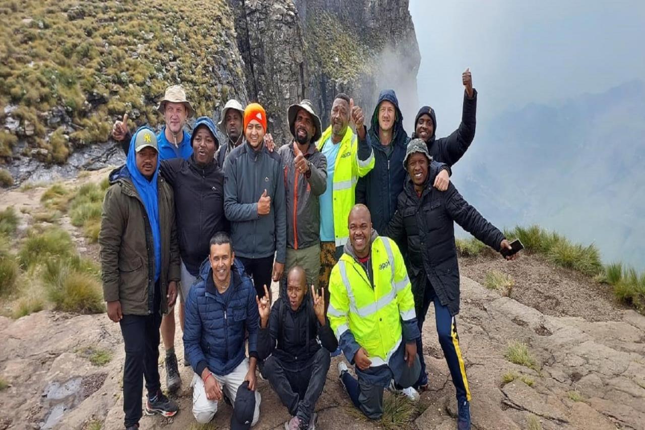 Отель Maluti Backpackers Phuthaditjhaba Экстерьер фото
