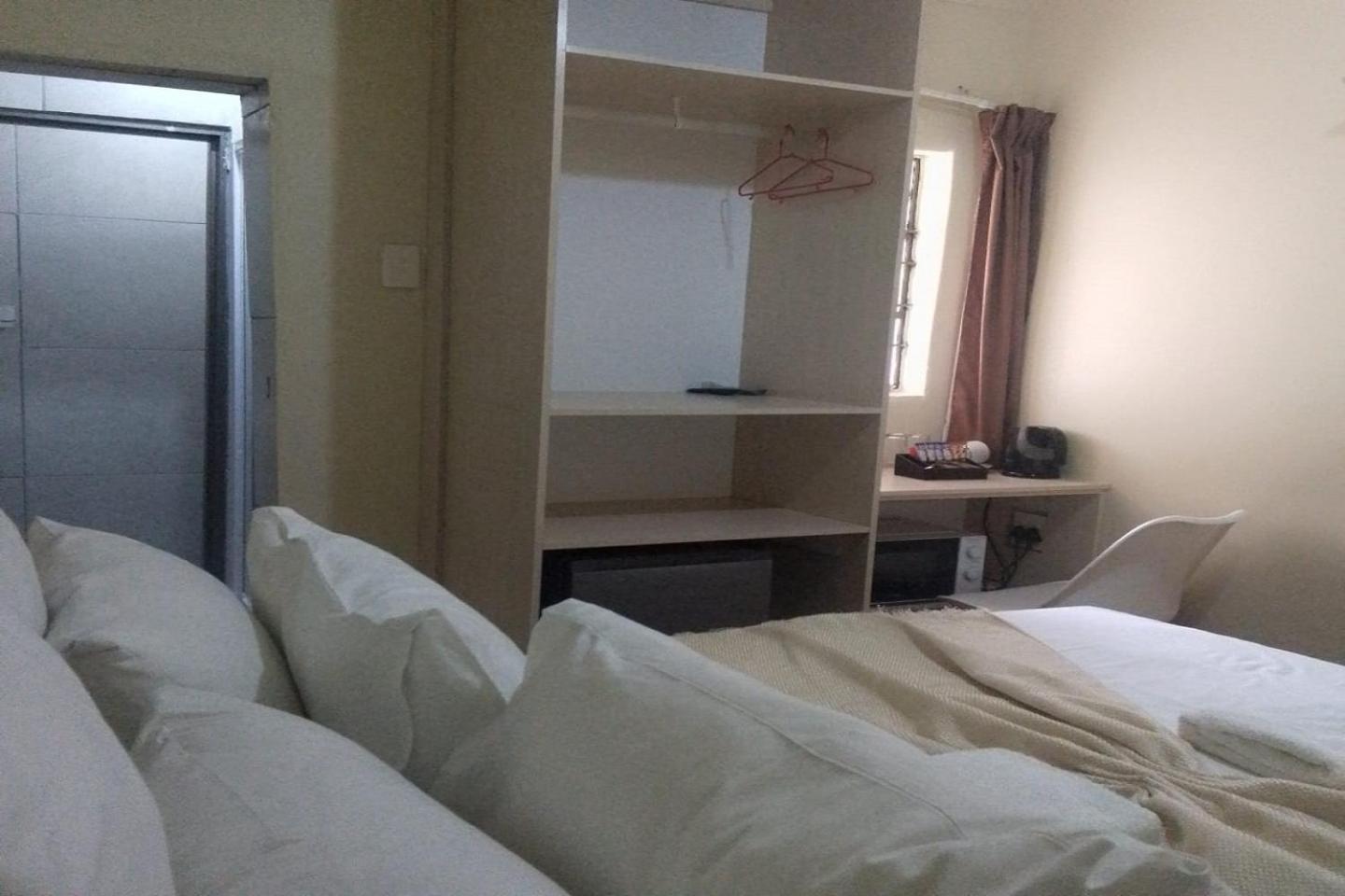 Отель Maluti Backpackers Phuthaditjhaba Экстерьер фото